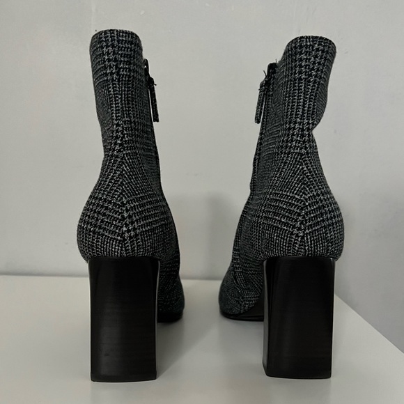 Balenciaga Womens Black Wool Prince Of Wales Ankle Boots (2018) - Picture 4 of 8